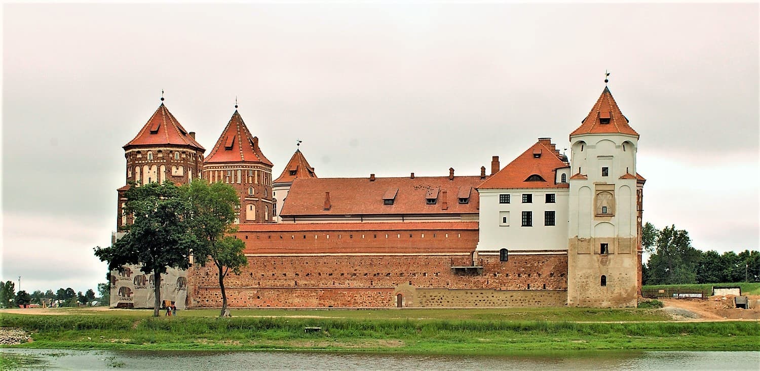Мирский замок в Беларуси